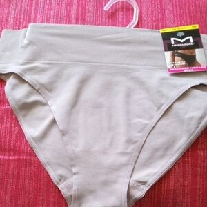 Brand New MAIDENFORM Seamless High-Leg Bikini